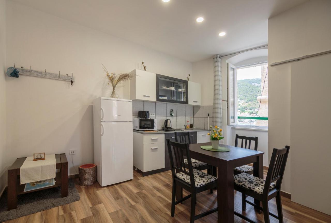 Apartment Esa Komiza Ngoại thất bức ảnh