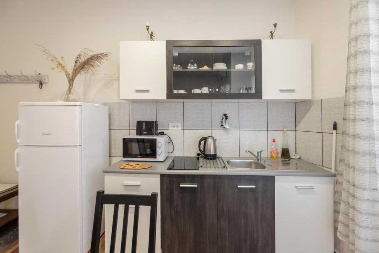 Apartment Esa Komiza Ngoại thất bức ảnh